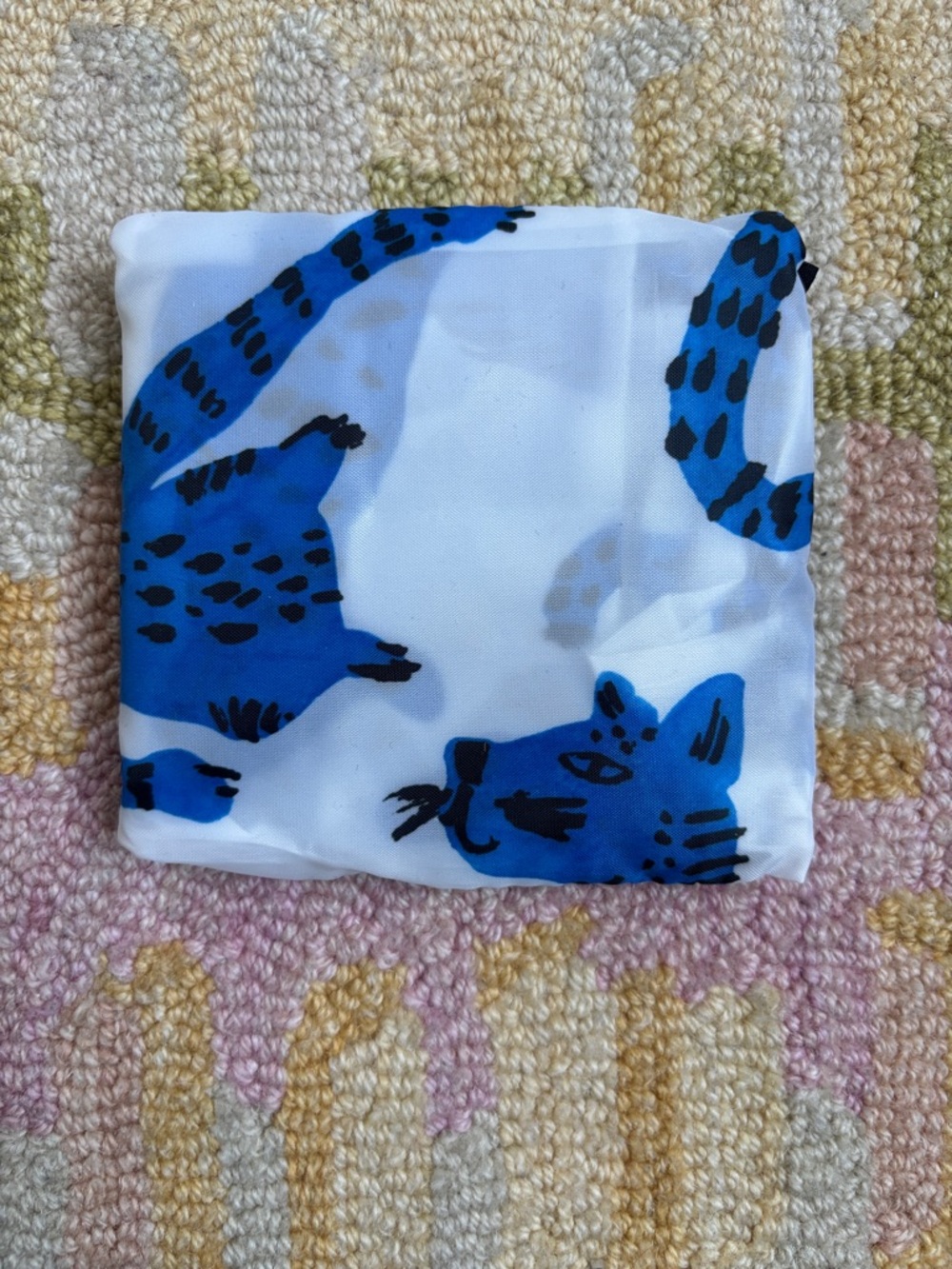 😸IKEA NWT SKYNKE Crazy Blue Cat reusable tote swirling blue felines Warhol-style - Picture 2 of 15